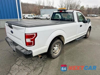 Czwarte zdjęcie samochodu z boku: 2018 FORD F150 VIN:1FTMF1C55JKF23159 - miniatura