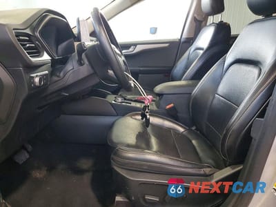 Zdjęcie 7 z 13 samochodu: 2020 FORD ESCAPE SE SPORT VIN:1FMCU0BZ0LUB80814 - miniatura