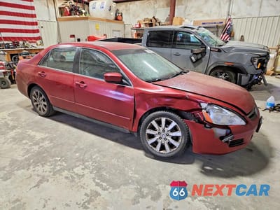 Czwarte zdjęcie samochodu z boku: 2007 HONDA ACCORD SE VIN:1HGCM66437A017072 - miniatura