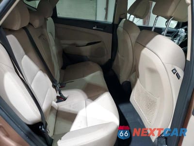 Zdjęcie 11 z 13 samochodu: 2017 HYUNDAI TUCSON SE VIN:KM8J23A40HU267849 - miniatura
