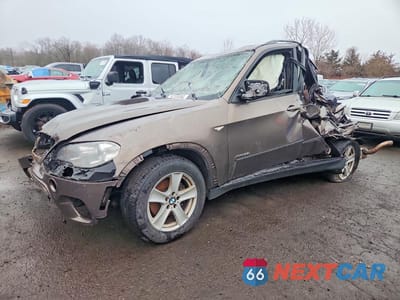 2013 BMW X5 XDRIVE35I 5UXZV4C58D0B14262 - główne zdjęcie licytacji z USA - miniatura