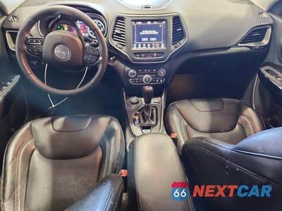Zdjęcie 8 z 13 samochodu: 2023 JEEP CHEROKEE ALTITUDE LUX VIN:1C4PJMMB3PD106511 - miniatura