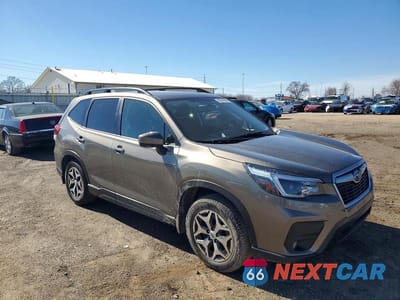 Czwarte zdjęcie samochodu z boku: 2021 SUBARU FORESTER PREMIUM VIN:JF2SKAJC2MH592852 - miniatura
