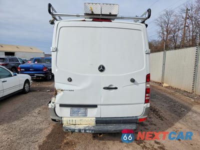 Zdjęcie 6 z 11 samochodu: 2014 MERCEDES BENZ SPRINTER 2500 VIN:WD3PE7DC2E5900576 - miniatura