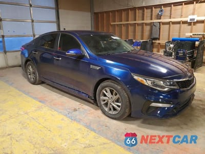 Czwarte zdjęcie samochodu z boku: 2019 KIA OPTIMA LX VIN:5XXGT4L30KG346442 - miniatura