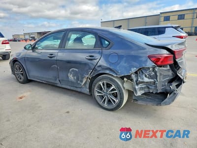 Drugie zdjęcie samochodu z przodu: 2023 KIA FORTE LXS VIN:3KPF24AD1PE600900 - miniatura