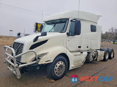 Drugie zdjęcie samochodu z przodu: 2019 VOLVO VNL SEMI TRUCK VIN:4V4NC9EH1KN197237 - miniatura
