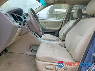 Zdjęcie 7 z 11 samochodu: 2005 TOYOTA HIGHLANDER BASE VIN:JTEGP21A650057271 - miniatura