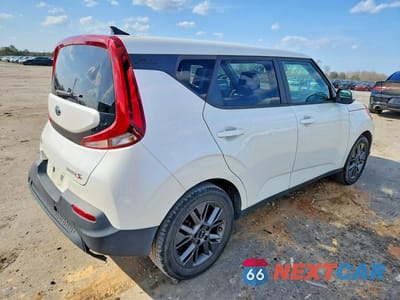 Trzecie zdjęcie samochodu z tyłu: 2021 KIA SOUL S VIN:KNDJ23AU2M7797849 - miniatura