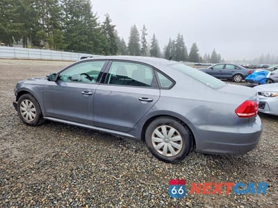 Drugie zdjęcie samochodu z przodu: 2013 VOLKSWAGEN PASSAT S VIN:1VWAH7A31DC067626 - miniatura