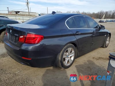 Trzecie zdjęcie samochodu z tyłu: 2013 BMW 528 XI VIN:WBAXH5C56DDW12467 - miniatura