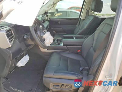 Zdjęcie 7 z 12 samochodu: 2023 TOYOTA TUNDRA SR5 VIN:5TFLA5AB6PX025722 - miniatura