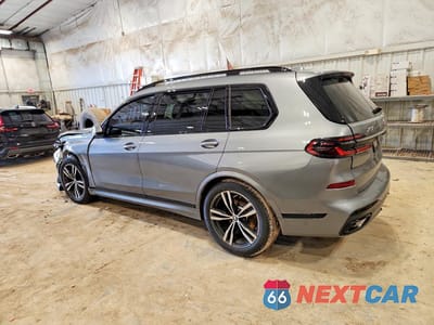 Drugie zdjęcie samochodu z przodu: 2025 BMW X7 XDRIVE40I VIN:5UX23EM02S9Z45441 - miniatura