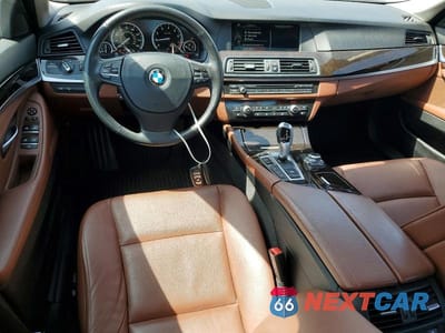 Zdjęcie 8 z 12 samochodu: 2013 BMW 528 XI VIN:WBAXH5C53DDW15830 - miniatura