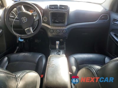 Zdjęcie 8 z 13 samochodu: 2015 DODGE JOURNEY CROSSROAD VIN:3C4PDCGBXFT591915 - miniatura