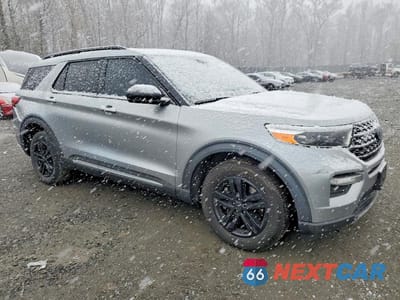 Czwarte zdjęcie samochodu z boku: 2021 FORD EXPLORER XLT VIN:1FMSK8DH5MGA75805 - miniatura