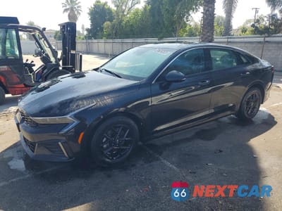2025 KIA K5 LXS KNAG24J75S5357933 - główne zdjęcie licytacji z USA - miniatura