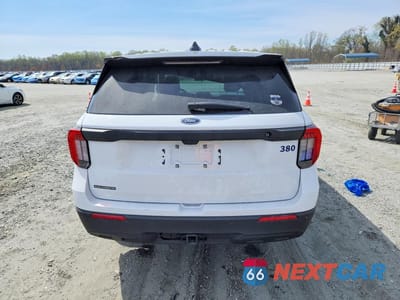 Zdjęcie 6 z 11 samochodu: 2025 FORD POLICE INTERC VIN:1FM5K8AB1SGB05490 - miniatura