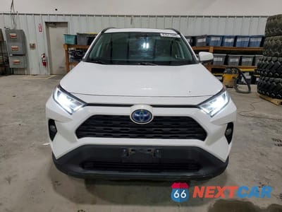 Piąte zdjęcie samochodu w środku: 2021 TOYOTA RAV4 HYBRID XLE VIN:4T3RWRFVXMU021615 - miniatura