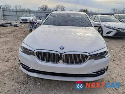 Piąte zdjęcie samochodu w środku: 2018 BMW 530 I VIN:WBAJA5C59JWA56779 - miniatura