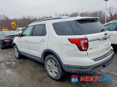 Drugie zdjęcie samochodu z przodu: 2019 FORD EXPLORER XLT VIN:1FM5K8D83KGB46641 - miniatura