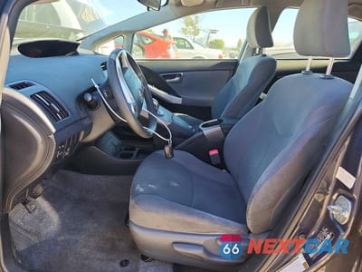 Zdjęcie 7 z 12 samochodu: 2013 TOYOTA PRIUS TWO VIN:JTDKN3DU0D5611549 - miniatura