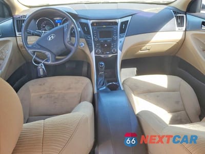 Zdjęcie 8 z 11 samochodu: 2015 HYUNDAI SONATA HYBRID BASE VIN:KMHEC4A43FA133517 - miniatura