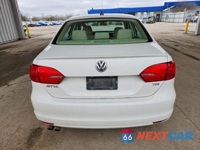 Zdjęcie 6 z 12 samochodu: 2012 VOLKSWAGEN JETTA TDI VIN:3VW3L7AJ8CM090517 - miniatura