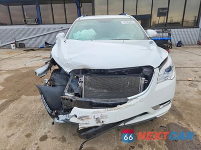 Piąte zdjęcie samochodu w środku: 2017 BUICK ENCLAVE VIN:5GAKRAKD2HJ224446 - miniatura