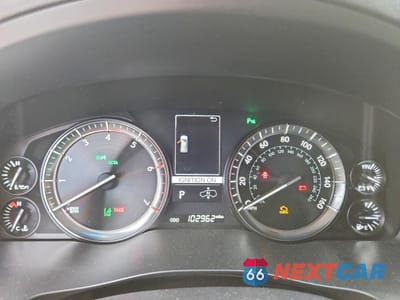 Zdjęcie 9 z 13 samochodu: 2020 LEXUS LX 570 THREE-ROW VIN:JTJDY7AX4L4314596 - miniatura