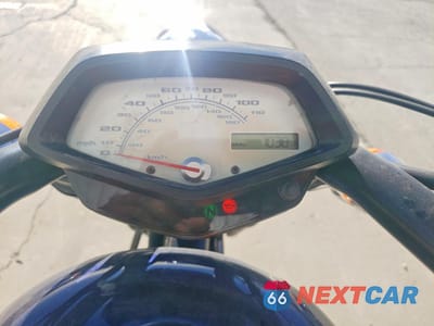Zdjęcie 7 z 9 samochodu: 2019 HONDA VT1300 CX VIN:JH2SC6122KK400238 - miniatura