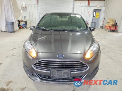 Piąte zdjęcie samochodu w środku: 2016 FORD FIESTA SE VIN:3FADP4BJ1GM106450 - miniatura