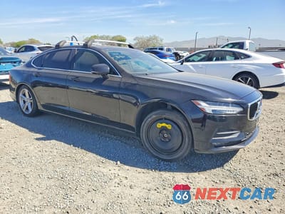 Czwarte zdjęcie samochodu z boku: 2018 VOLVO S90 T5 MOMENTUM VIN:LVY982AK8JP017920 - miniatura