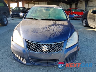 Piąte zdjęcie samochodu w środku: 2010 SUZUKI KIZASHI SE VIN:JS2RF9A30A6100896 - miniatura