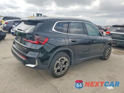 Trzecie zdjęcie samochodu z tyłu: 2023 BMW X1 XDRIVE28I VIN:WBX73EF03P5X62054 - miniatura