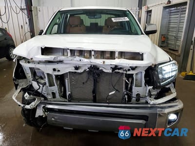 Piąte zdjęcie samochodu w środku: 2020 TOYOTA TUNDRA 1794 EDITION VIN:5TFAY5F16LX918325 - miniatura