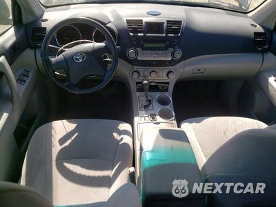 Zdjęcie 8 z 13 samochodu: 2008 TOYOTA HIGHLANDER BASE VIN:JTEES41A982014926 - miniatura