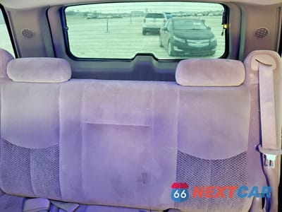 Zdjęcie 10 z 13 samochodu: 2004 CHEVROLET SUBURBAN C1500 VIN:3GNEC16Z04G237797 - miniatura