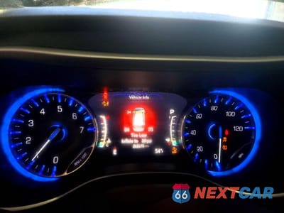 Zdjęcie 9 z 12 samochodu: 2020 CHRYSLER PACIFICA TOURING VIN:2C4RC1FG1LR192144 - miniatura