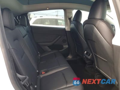Zdjęcie 11 z 13 samochodu: 2025 TESLA MODEL Y VIN:7SAYGDED8SF270764 - miniatura