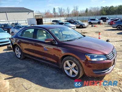 Czwarte zdjęcie samochodu z boku: 2013 VOLKSWAGEN PASSAT SE VIN:1VWBN7A30DC128803 - miniatura
