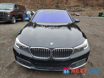 Piąte zdjęcie samochodu w środku: 2018 BMW 740 XI VIN:WBA7E4C57JGV28087 - miniatura