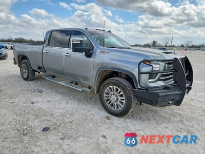 Czwarte zdjęcie samochodu z boku: 2024 CHEVROLET SILVERADO K3500 LTZ VIN:1GC4YUEY7RF220648 - miniatura