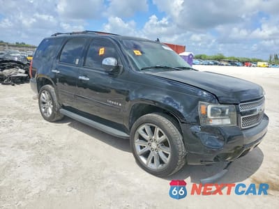 Czwarte zdjęcie samochodu z boku: 2008 CHEVROLET TAHOE C1500 VIN:1GNFC13078R120265 - miniatura