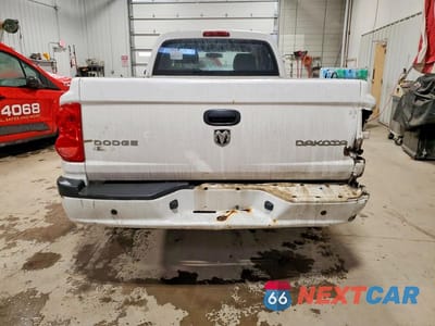 Zdjęcie 6 z 11 samochodu: 2011 DODGE DAKOTA ST VIN:1D7RW2BK0BS626533 - miniatura