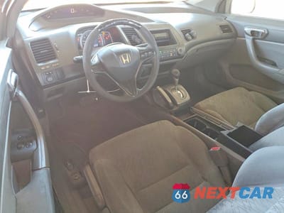 Zdjęcie 8 z 11 samochodu: 2006 HONDA CIVIC LX VIN:2HGFG12626H530375 - miniatura