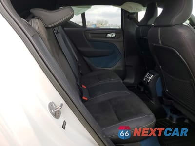 Zdjęcie 10 z 12 samochodu: 2023 VOLVO XC40 RECHARGE PLUS VIN:YV4ED3UL7P2020340 - miniatura
