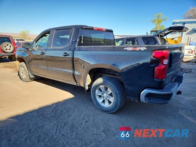 Drugie zdjęcie samochodu z przodu: 2023 CHEVROLET SILVERADO K1500 LT VIN:3GCPDDEK7PG138631 - miniatura