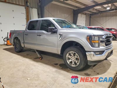 Czwarte zdjęcie samochodu z boku: 2023 FORD F150 SUPERCREW VIN:1FTFW1E8XPKD60128 - miniatura
