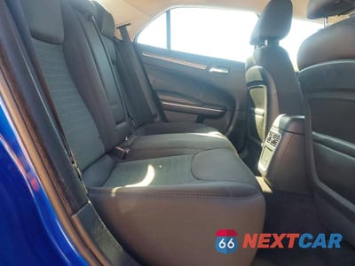 Zdjęcie 10 z 12 samochodu: 2018 CHRYSLER 300 TOURING VIN:2C3CCAAG9JH320845 - miniatura
